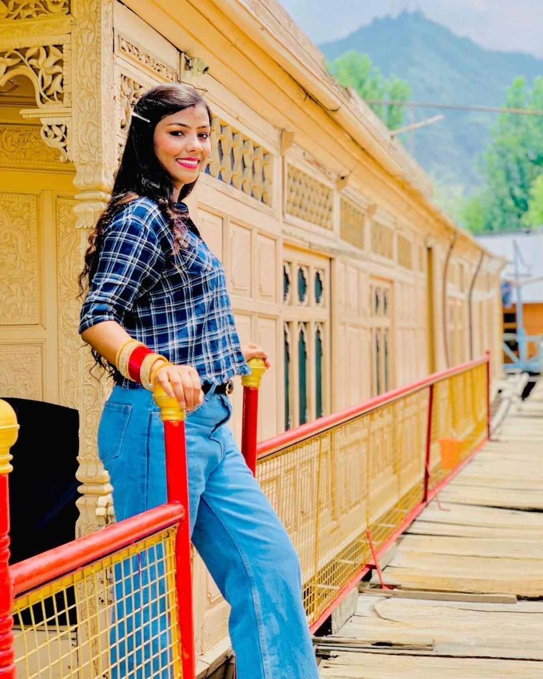 Pasadena Floating Houseboat Hotel Srinagar  Exterior photo